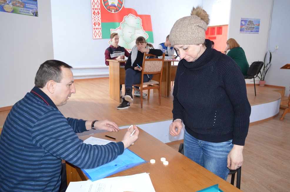 47г4