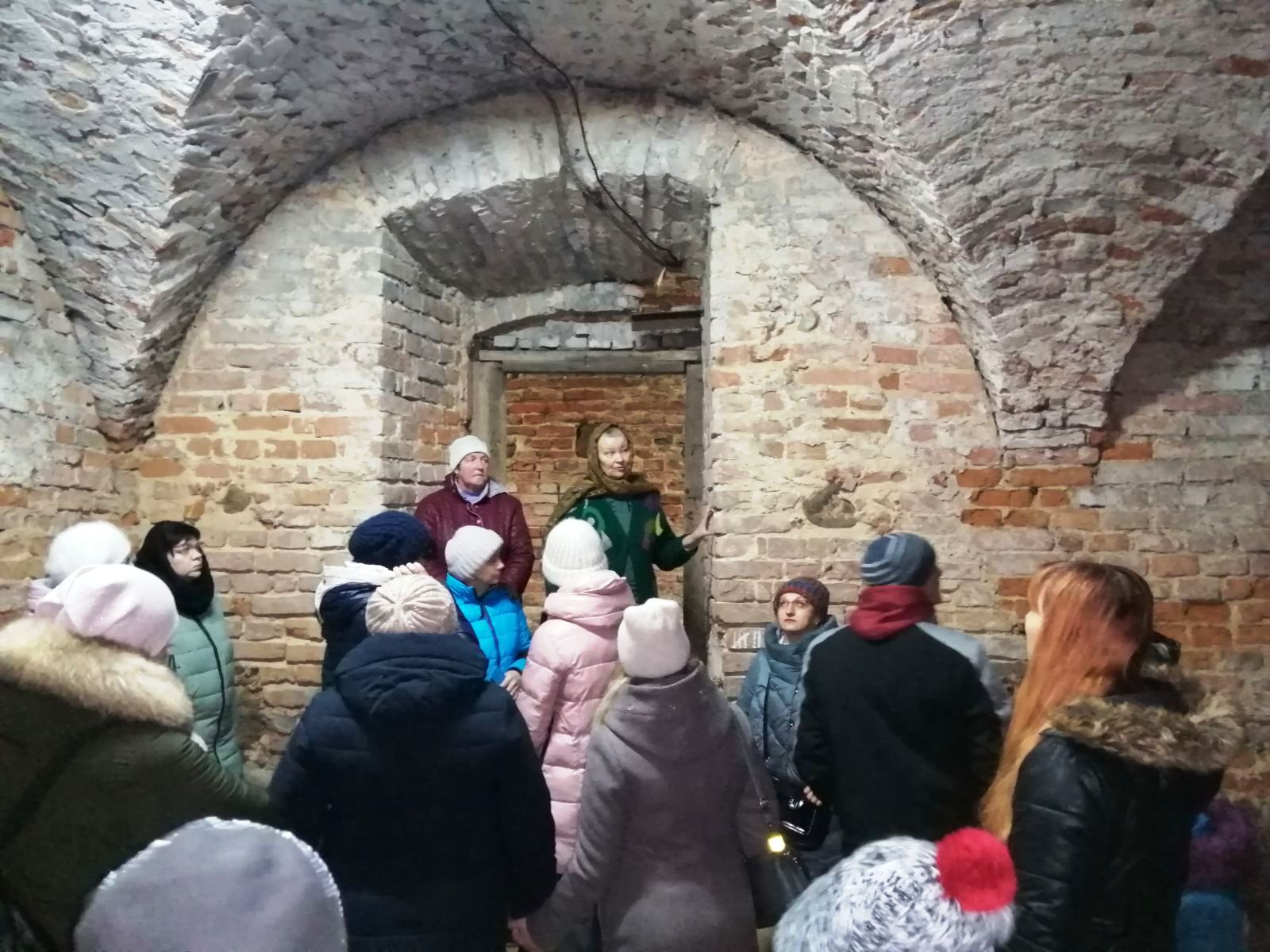 В ПОДВАЛЕ